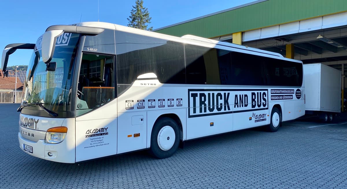 SETRA & Anhänger UL 415 GT